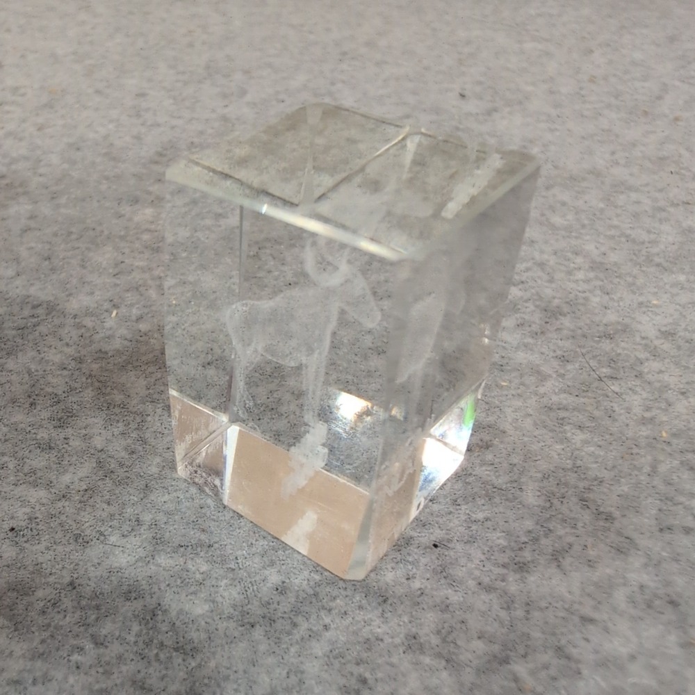 Suomi Finland Etched Moose Glass Paperweight Souvenir Block Clear Decor - Picture 4 of 5